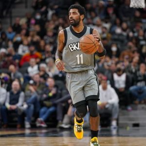 "Kyrie Irving, get the effing ball!": Nets' star explains how James Harden pushed him to come out aggressive in the 4th quarter against the San Antonio Spurs