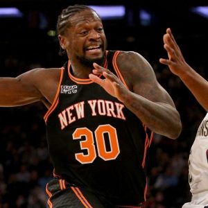 “Julius Randle was smart he didn’t wait for 2022 to sign that $200 million max extension!”: NBA Twitter heavily trolls the NYK forward after an awful 4-point outing vs NOLA