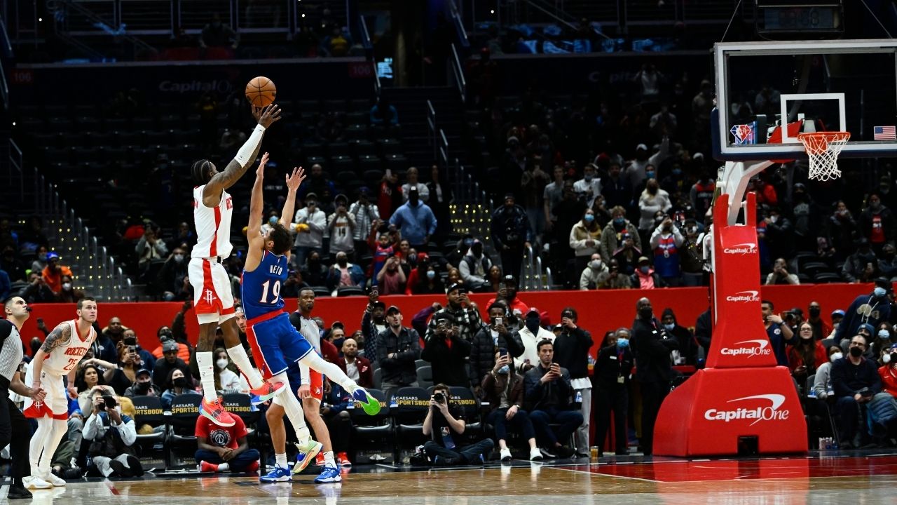 "KPJ out here looking like James Harden in that Rockets uniform!": NBA Twitter goes crazy as Kevin Porter Jr. drills buzzer-beater step-back three in first game back from suspension
