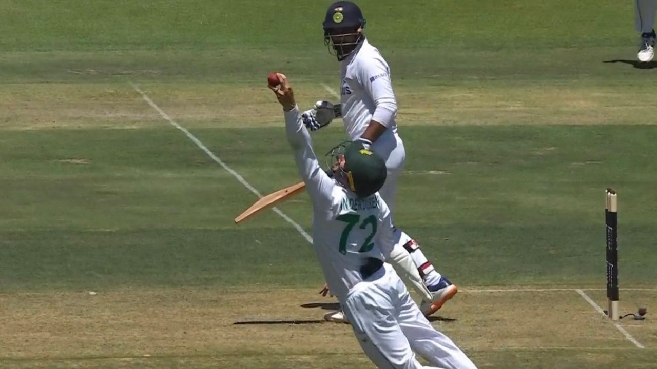 Rassie van der Dussen catch: Hanuma Vihari dismissed by van der Dussen's acrobatic catch in Johannesburg Test