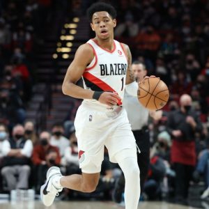 “Anfernee Simons has really played more like Damian Lillard than Dame has himself!”: NBA Twitter applauds the Blazers’ 22-year-old amid his incredible recent form
