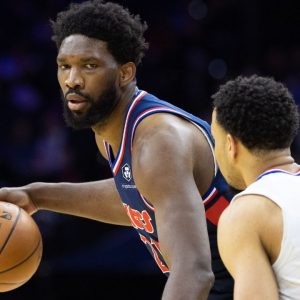 "Let's see Nikola Jokic do better than Joel Embiid!": NBA Twitter erupts as 76ers star notches his 12th 30+ point game in 13 matches after recent showing vs Clippers