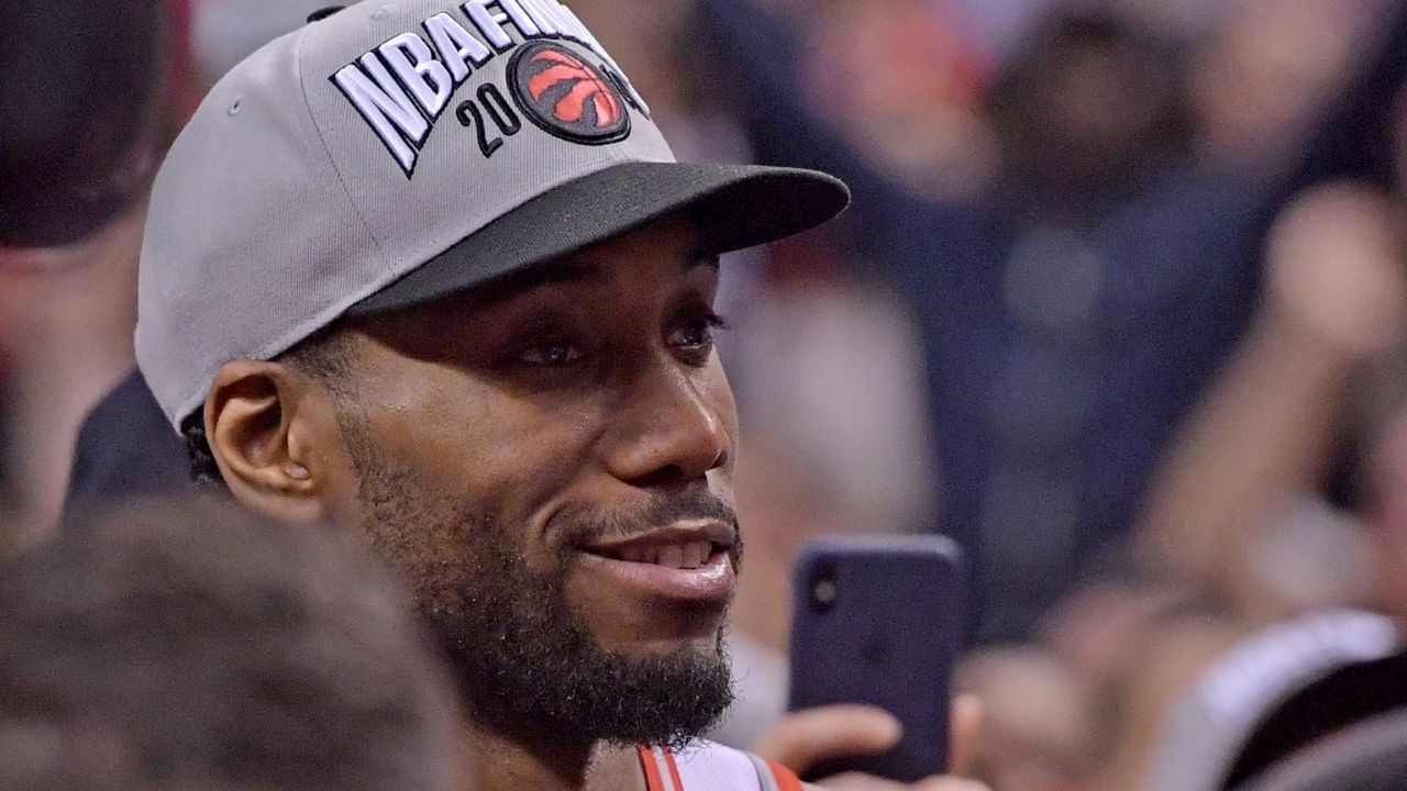 "Kawhi Leonard was really leaving kids scarred for life in 2019!": When the Clippers' superstar hit his iconic shot vs 76ers in 2019, and just how ravaged it left a family