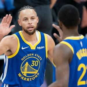 "Andrew Wiggins becoming an All-Star starter just shows how much help Stephen Curry has!": NBA Twitter trolls rise us with a new narrative as the Chef has yet another All-Star teammate