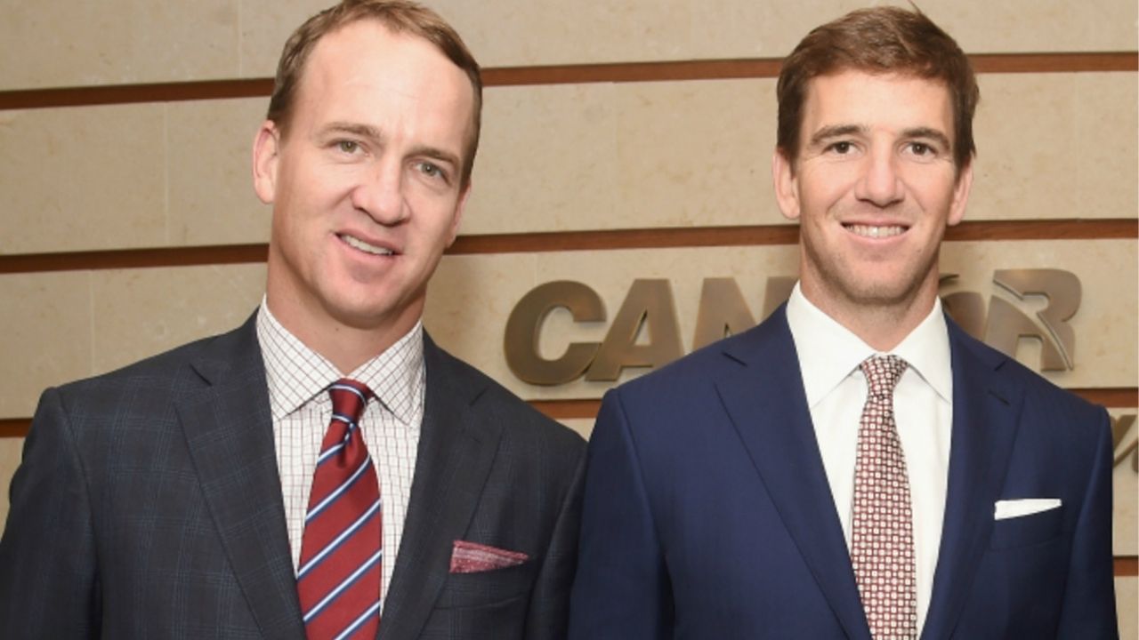 "Keep Joe Burrow away from Eli and Peyton Manning": Manningcast claimed 7 victims during the 2021 NFL season, making fans worried for the QBs in the playoffs