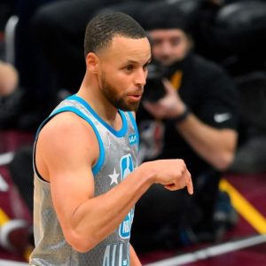 “I don’t know if that was a steal or a block but I got two blocks!”: Steph Curry hilariously rejoices after playing defense at the All-Star Game en route to another Team LeBron James victory