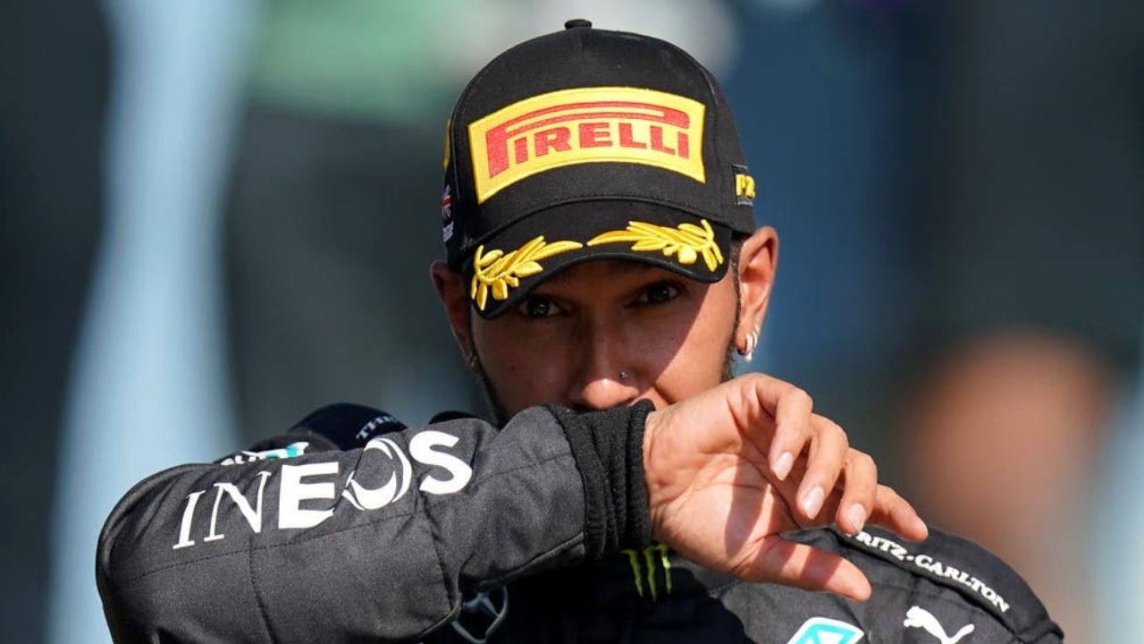 “Motorsport is not like football, we are fans of everyone, of course a little more of Max Verstappen"– Former F1 driver feels its shameful for F1 fans to boo Lewis Hamilton