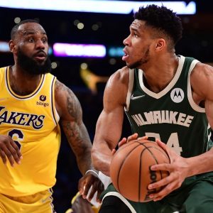 “Sorry LeBron James, Giannis Antetokounmpo is now the new king in the league”: The 2021 Finals MVP puts up a huge 44-point double-double to lead the Bucks to blow out the Lakers 131-116