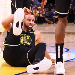"We gotta learn how to maintain our energy, even when our shots aren't falling": Warriors' Stephen Curry accepts responsibility for tonight's meltdown loss against Luka Doncic and the Mavericks