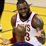 “Hey LeBron James, you must’ve been a really soft football player!”: Former NBA refs dish on how the Lakers superstar interacts with them to curb getting assessed a technical foul