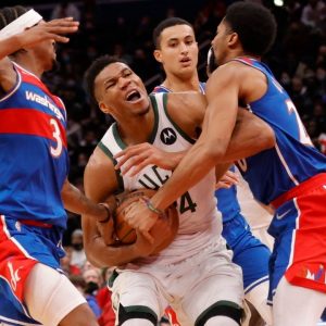 "Spencer Dinwiddie really out here avoiding Giannis like Corona!": Wizards fans show frustration as star LITERALLY runs away from challenge of guarding Bucks superstar