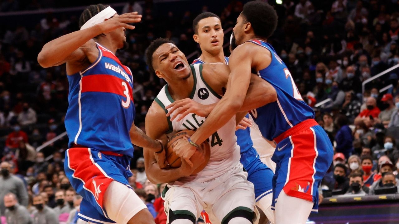 "Spencer Dinwiddie really out here avoiding Giannis like Corona!": Wizards fans show frustration as star LITERALLY runs away from challenge of guarding Bucks superstar