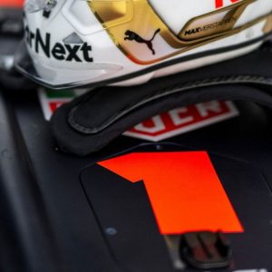 "I hope, of course, that number 33 doesn't come back"– Max Verstappen completes first laps with 'number 1' on his Red Bull car