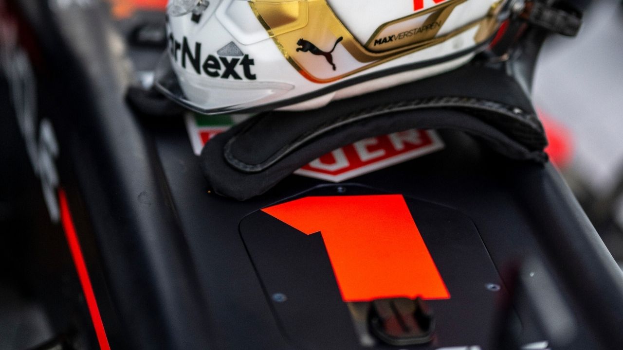 "I hope, of course, that number 33 doesn't come back"– Max Verstappen completes first laps with 'number 1' on his Red Bull car