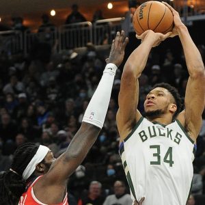 "Montrezl Harrell almost ended Giannis' career!": NBA Twitter erupts as the Wizards star commits egregious hard foul on Bucks star, almost causing tragedy