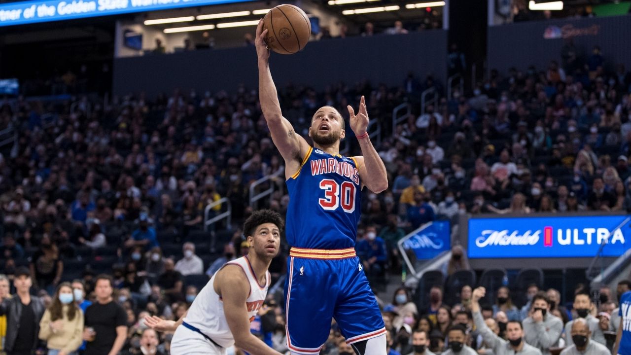 “That move was exactly like Michael Jordan against the Knicks”: Stephen Curry pulled up the 1991 Bulls GOAT’s hesi move while sending Julius Randle to the floor