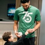 "While other rookies were getting supercars, Jayson Tatum was busy saving all of his $30 Million!": Celtics' star saved up his entire rookie contract money because of his son