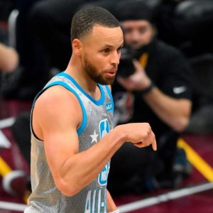 "Something in that Akron water!": Warriors' Stephen Curry posts reaction after breaking three-point record with 16 threes during the All-Star game
