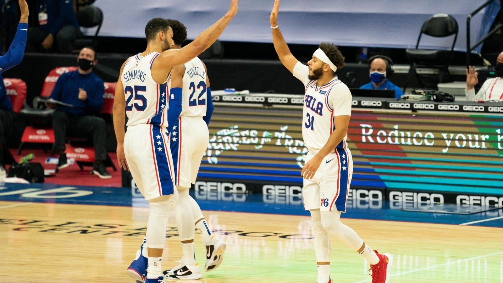 "Ben Simmons doesn’t need to apologize to anybody": Seth Curry shuts down the speculations of having an estranged relationship with the former ROTY