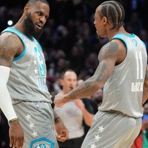 "The Lakers were unwilling to go to 3 years for DeMar DeRozan's contract": NBA Insider Ramona Shelburne reveals the reason behind the Jeanie Buss franchise not signing Deebo