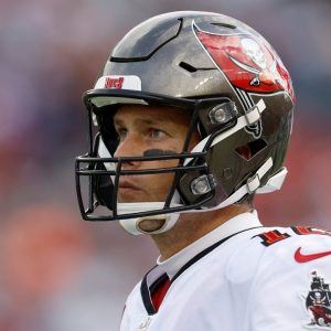 Tom Brady, Who Earns $230,000 In a Day, Has Been Fined $11,000 For Kicking Falcons Lineman Grady Jarrett