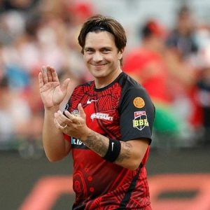 Cameron Boyce is out of contract after BBL11, but Melbourne Renegades have said that Boyce has a good chance to return in BBL 12.