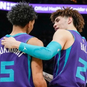 "About time James Bouknight and LaMelo Ball exploded at their head coach": Clip reveals how just fed up Hornets' players have become with James Borrego