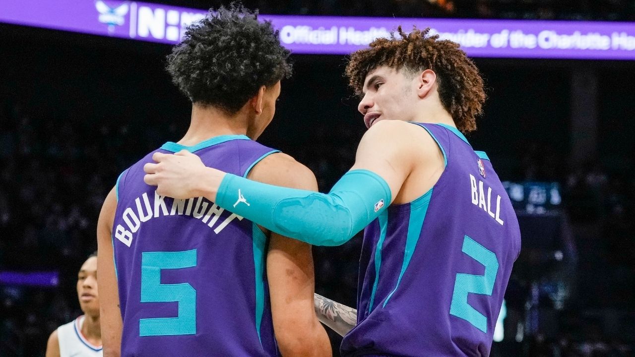 "About time James Bouknight and LaMelo Ball exploded at their head coach": Clip reveals how just fed up Hornets' players have become with James Borrego