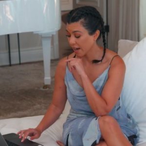 "Imagine getting carried by Kourtney Kardashian" - VALORANT fans go crazy over Kourtney Kardashian sharing an image of her playing the popular FPS