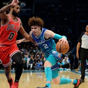 "Why is everyone around LaMelo Ball such stinking trash!": Hornets fans can't contain their ferocity as Melo's 33-point performance is spurned in loss vs Bulls