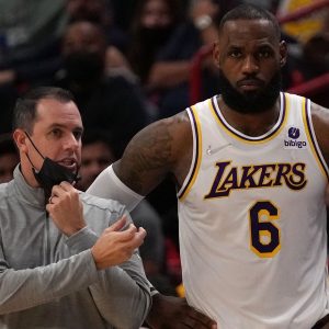 "Top 6 finish would be a long shot": Frank Vogel accesses Lakers chances of competing for the Playoffs, sees Play-in spots as more likely finish
