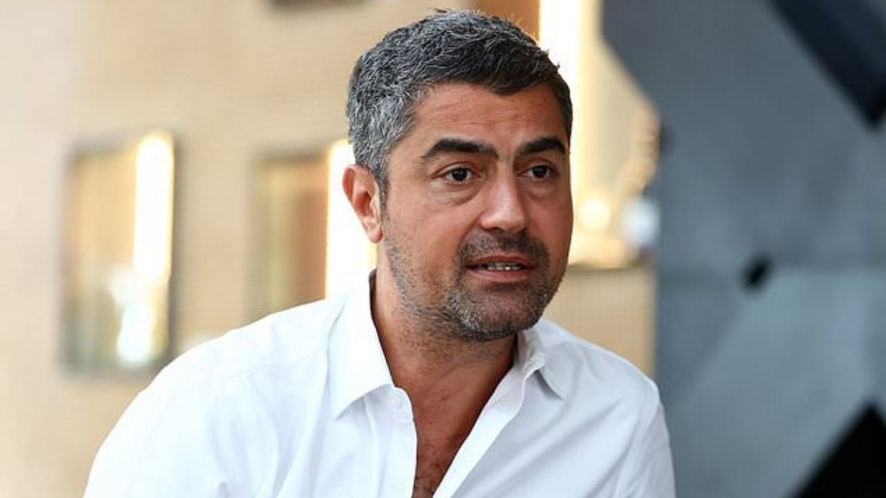 "It sounds like they're manipulating the steward or the Race Director"- Jenson Button thinks its wrong for teams to talk to Michael Masi during the race