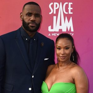 “There’s no place like Akron, aka home”: Savannah James adds fuel to the ‘LeBron James to the Cleveland Cavaliers’ rumors amidst Lakers debacle