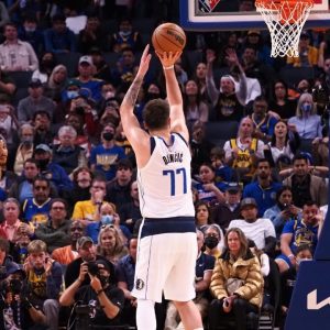 "Unlike LeBron James, Luka Doncic was not afraid to get fouled!": Skip Bayless finds a way to call out the Lakers superstar after Mavericks bounce back from a 21-point deficit against Warriors