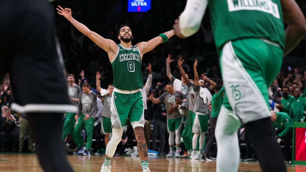 "Jayson Tatum is better than Michael Jordan, Wilt Chamberlin, and Magic Johnson at 24!": NBA Twitter can't stop laughing as Celtics star TECHNICALLY sits higher than NBA legends