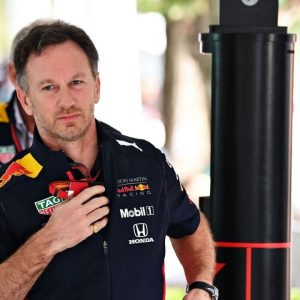 "It’s bringing in a lot of young girls because of all these great-looking young drivers"- Twitter thrashes Christian Horner for his sexist comments