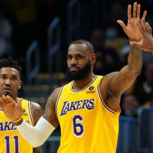 "LeBron James has not been used as graphic even once in the 43 losses this season!": Lakers' social media prefers to blame losses on young players like Malik Monk and Austin Reaves