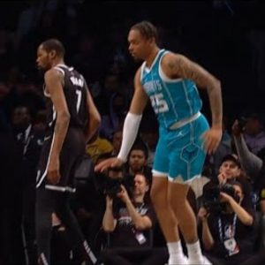 "6'6 PJ Washington just called 7'0 Kevin Durant 'too small"': NBA Twitter warns the Hornets forward of dire consequences following his gesture at the Slim Reaper