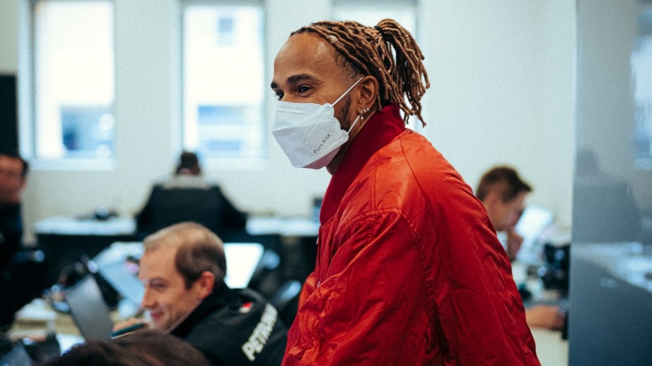 "We are just discovering the limitations of the car and trying to work ways around it": Lewis Hamilton expresses out his concerns over the W13 performance after a difficult test in Bahrain