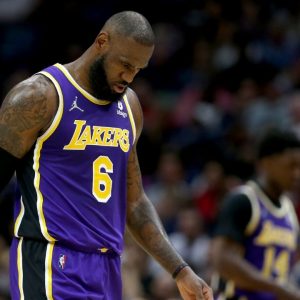 "LeBron James is now out of the race, and Michael Jordan is officially GOAT!": Aries Spears makes a shocking claim on Lakers star's season and what bearing it could have on legacy