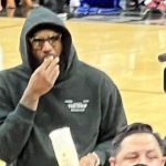 "Paid $200 to watch LeBron James eat popcorn; I'm okay with it": NBA Twitter reacts as The King was seen enjoying popcorn on the sidelines as San Antonio Spurs defeat the Lakers