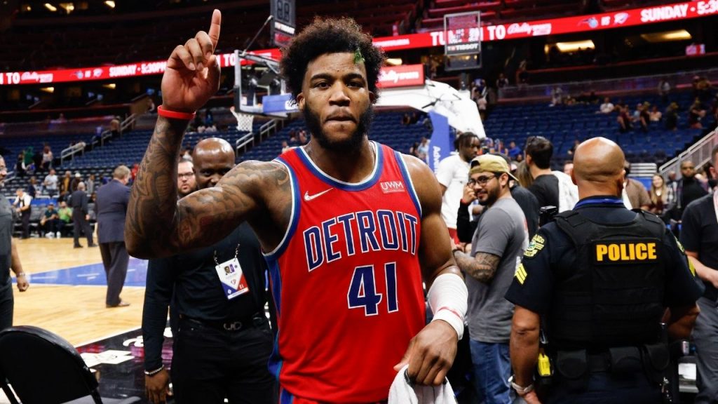“I have a green patch of hair because I love the Joker”: Saddiq Bey credits his villain mentality to his love for the Batman character following 51 point outburst in Pistons win