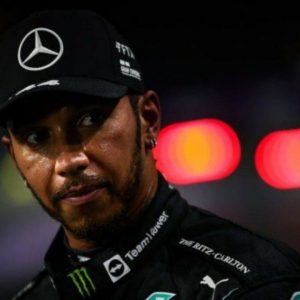 "When he says he can do better, he is capable of doing so"- Former World Champion confident that Lewis Hamilton will win the 2022 championship