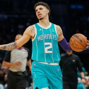 "I stay me, and we'll win!": Hornets' LaMelo Ball answers questions on whether his different hair means it's a different him after 108-129 win vs Luka Doncic's Mavericks
