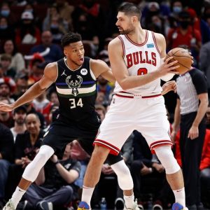 Is Nikola Vucevic playing against the Philadelphia 76ers tonight?: Chicago Bulls reporter K.C. Johnson gives hamstring injury update ahead of game vs Joel Embiid and co.