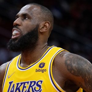 “LeBron James owns 1% of the Boston Red Sox but roots for the Los Angeles Dodgers?”: How the Lakers superstar had NBA and MLB fans confused on where his loyalty stood