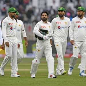 Stumps meaning in Cricket: Why do umpires call Stumps after end of a day's play in Test Cricket?