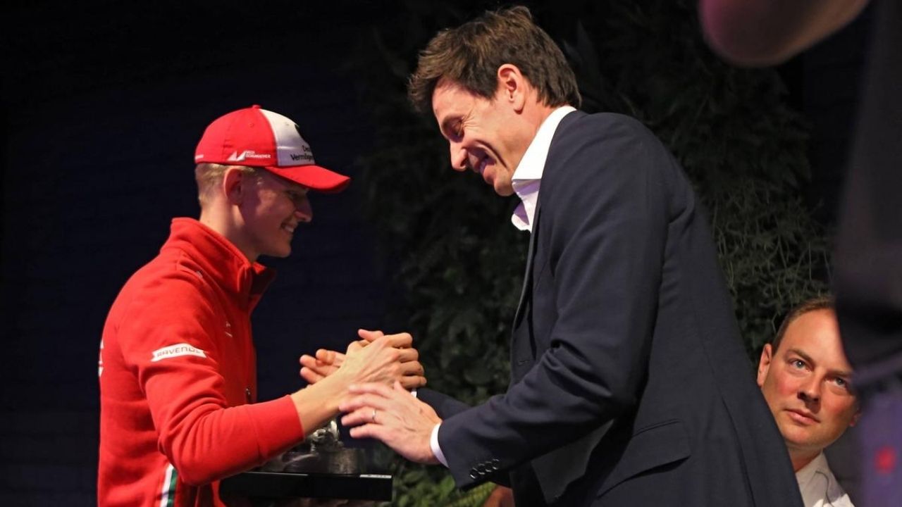 "He has to keep learning"– Toto Wolff claims Mick Schumacher has a chance to make into Mercedes