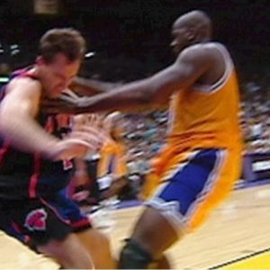 "Did Shaq really have the most disrespectful dunk of all time?": How the Lakers legend humiliated Chris Dudley with an emphatic poster 23 years ago