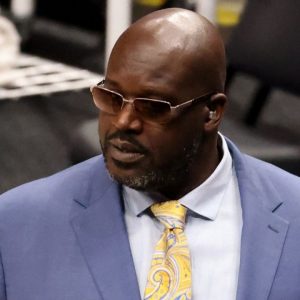 "Shaq literally owns Elvis Presley and Marilyn Monroe!": Fans are left in shock and horror as YouTuber reveals the NBA legend's most expensive purchases